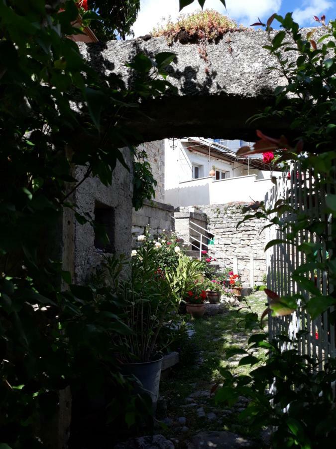 Вилла Le Paillier D'Etienne. La Cresse Экстерьер фото